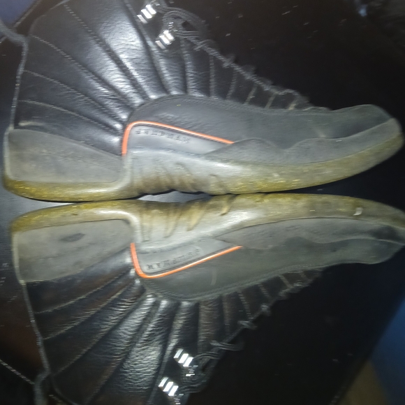 Men's Air Jordan 12 Retro Utility,11.5,used condition - Picture 4 of 7